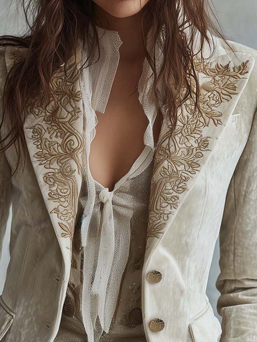 Constance | Blazer in Velluto Ricamato, Beige