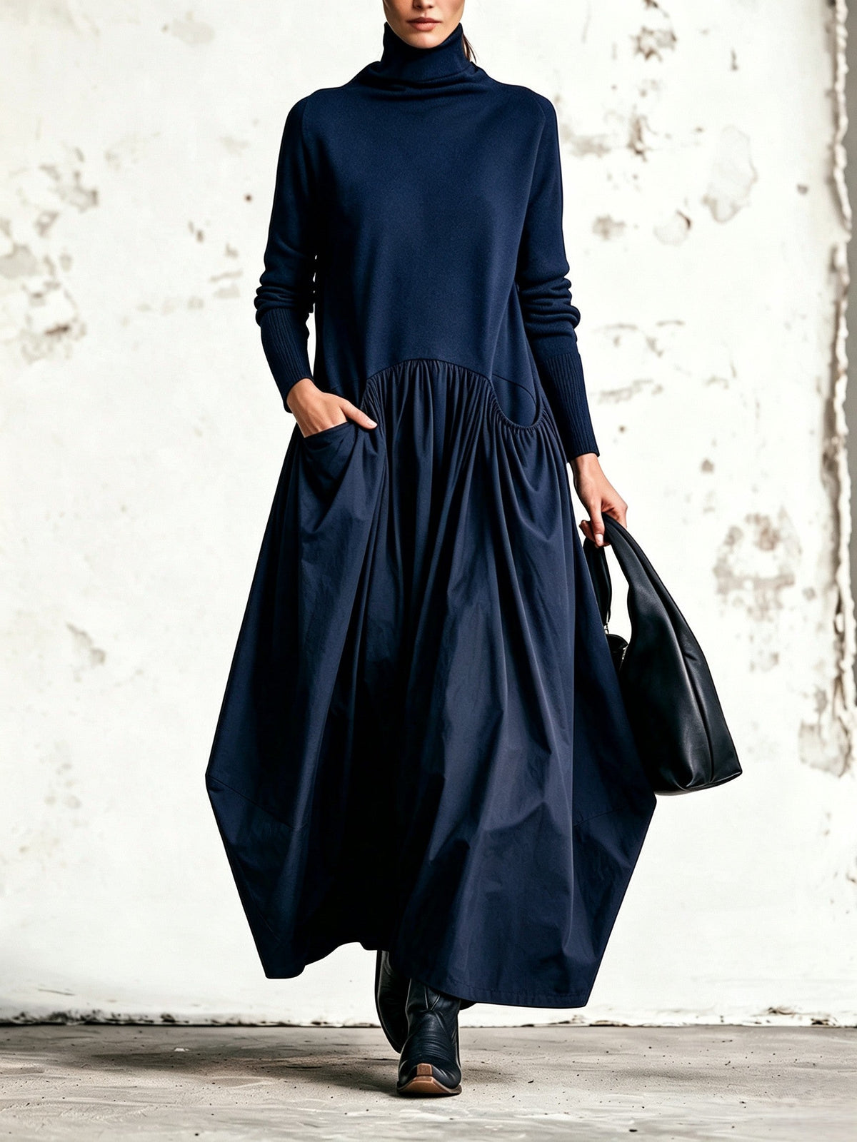 Melissa | Abito Maxi Oversized Nero con Collo Alto e Dettagli Tasche